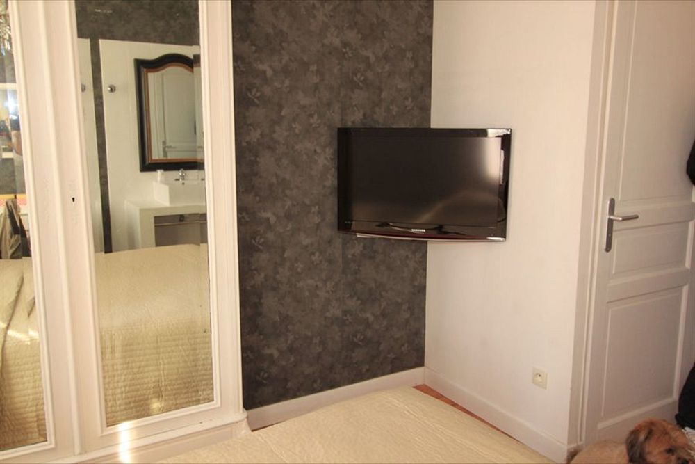 Hotel Le 5 Мартиг Екстериор снимка